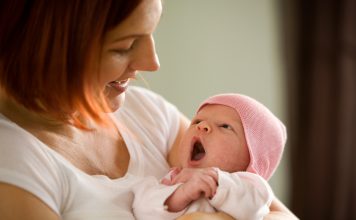 Nguyên tắc giữ ấm cho trẻ mùa đông